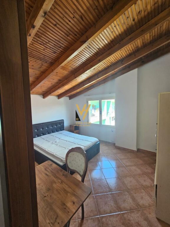 JEPET APARTAMENT 2+1 ME QIRA TE 5 MAJI 40.000 LEKE