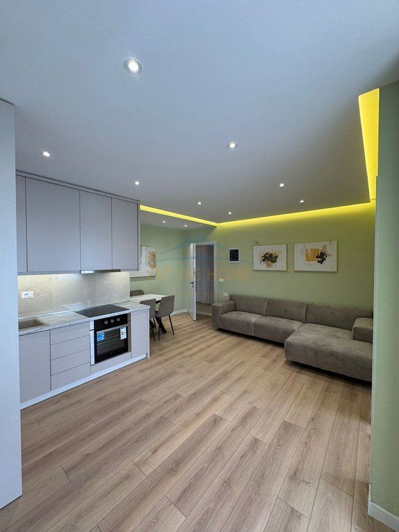 In vendita, appartamento 2+1, Myslym Shyri. Urban69529