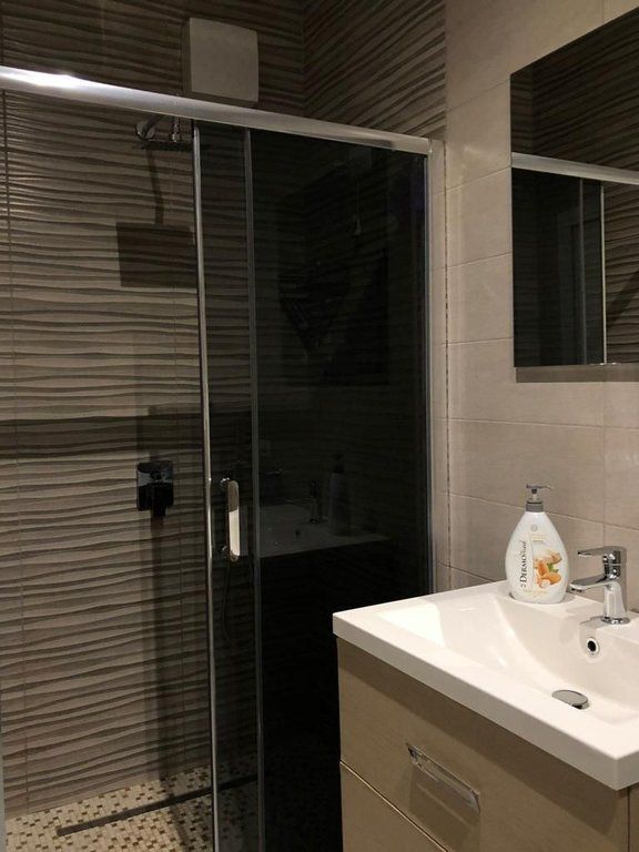 DUPLEX IN AFFITTO A 21 DHJETORI