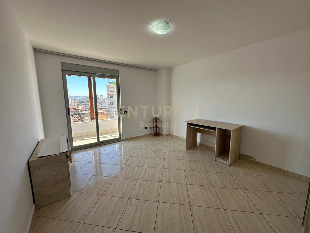 XHAMLLIKU, APARTMENT 2+1 FOR RENT