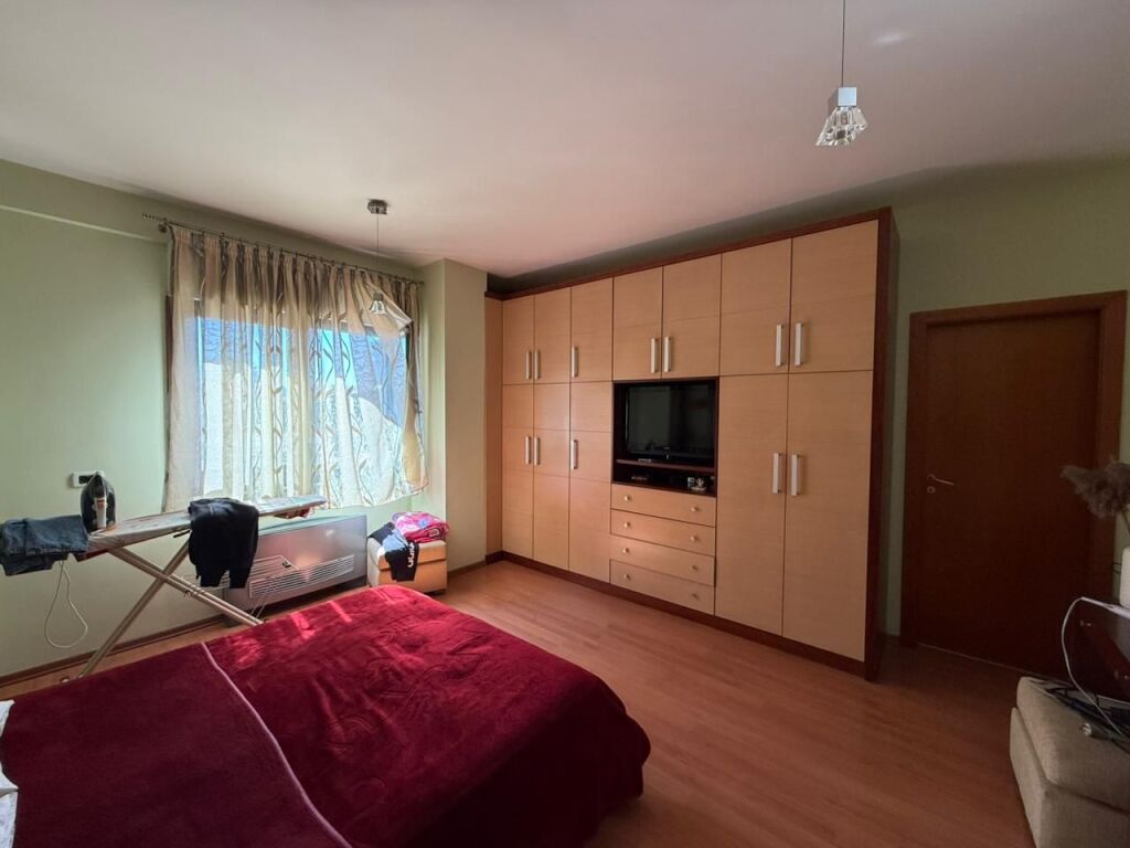 Apartment 2+1+2 for sale near Komuna e Parisit
