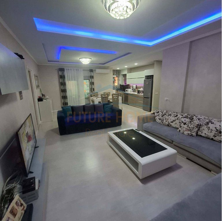 For sale, Apartment 3+1+2, Mëzez