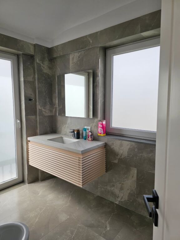🏡 Villa Moderna in Affitto – Residenza “Vila Lule”, TEG