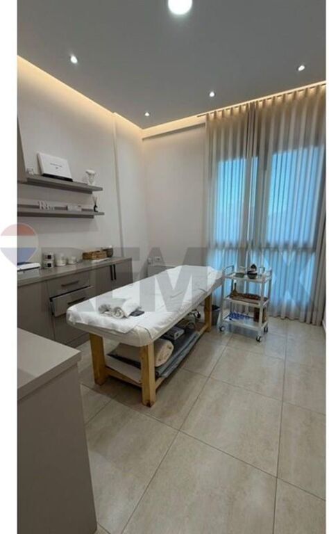 Locale in affitto nel complesso Square 21