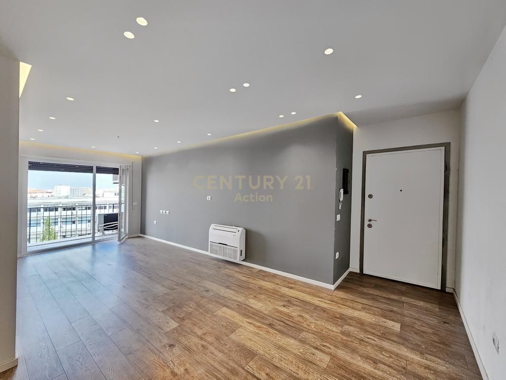 🏡 Jepet me Qira Apartament 3+1 në Zonën e 21 Dhjetorit, Tiranë