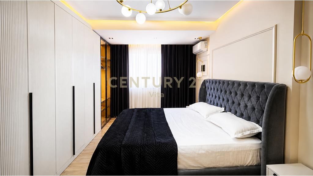 JEPET ME QERA APARTAMENT LUKSOZ ME PAMJE NGA DETI  PARKIM I DEDIKUAR NE VOLLGA, DURRES!!!