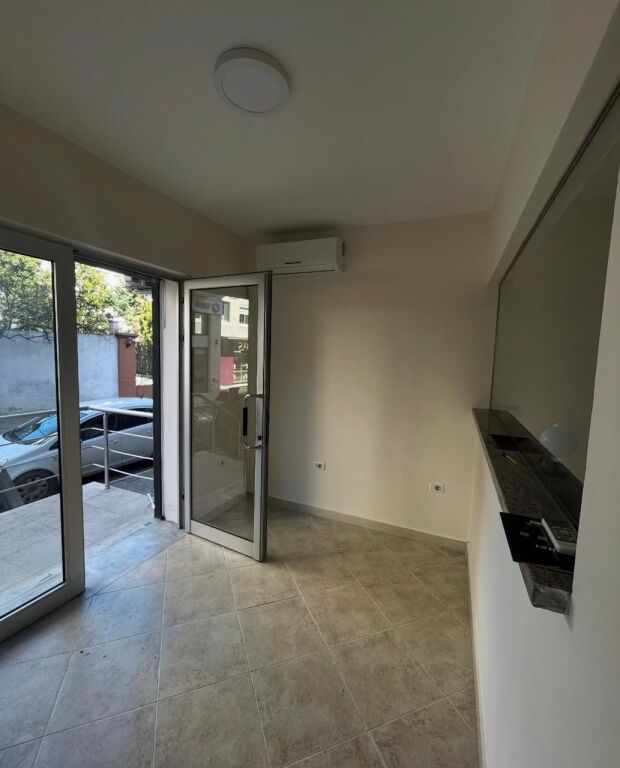 Business Premises for Rent on the Boulevard