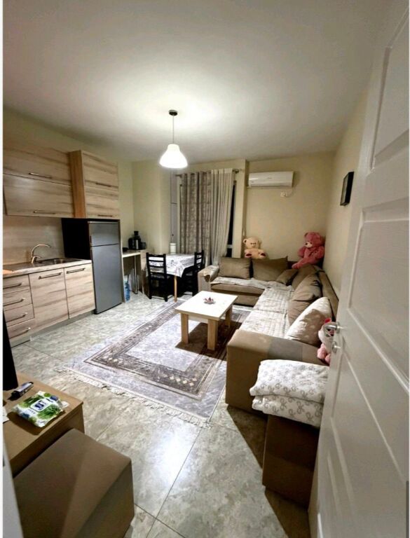 🏡 Jepet me Qira Apartament 1+1 tek 📍 Ish Fusha e Aviacionit 💰 Çmimi: 46,000 Lekë/muaj