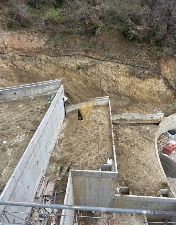 IN VENDITA APPARTAMENTO 2+1+VERANDA A KODRA E DIELLIT 2- 190.000 EURO