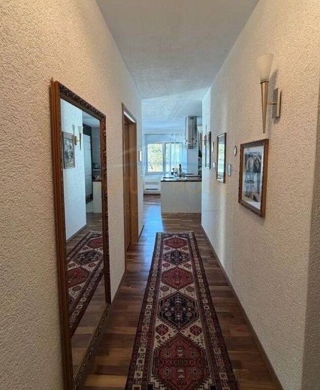 Shitet, Apartament 2+1+2, Fresk,Shkolla 17 Shkurti.​