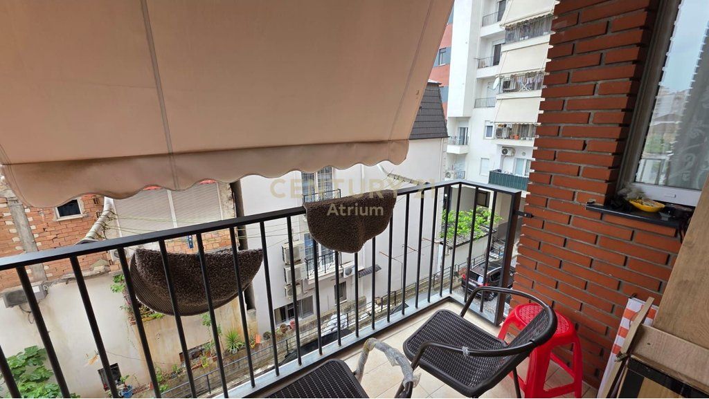 JEPET APARTAMENT ME QIRA TEK KOMPLEKSI VIND NE ALI DEM!