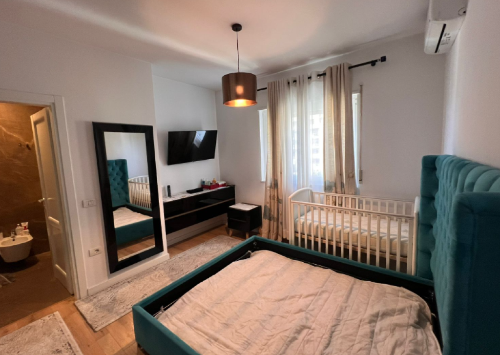 VENDESI APPARTAMENTO 2+1+2 – COMPLESSO PANORAMA