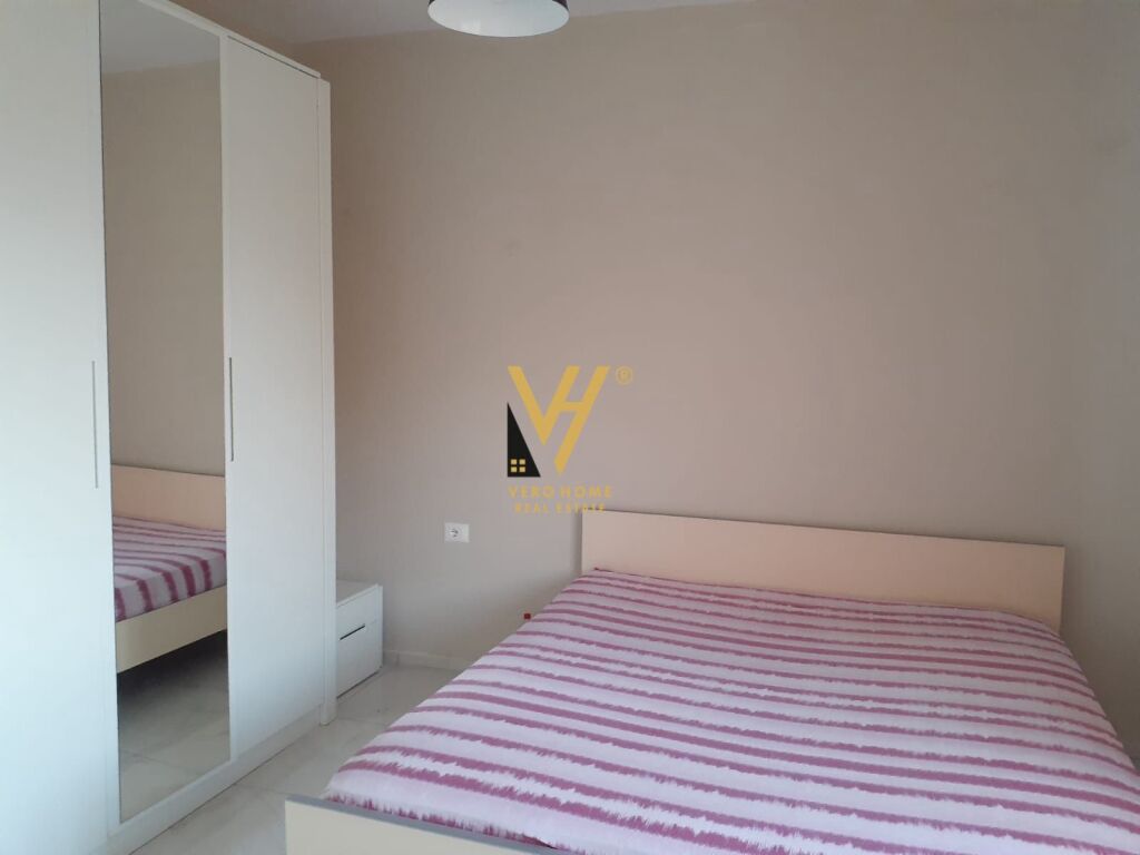 JEPET APARTAMENT 3+1+2BLK ME QERA TE RRUGA E ELBASANIT 55.000 LEKE