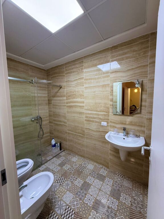 Affitto | Apartament 2 + 1 | Rruga Don Bosko | 750 €/mese