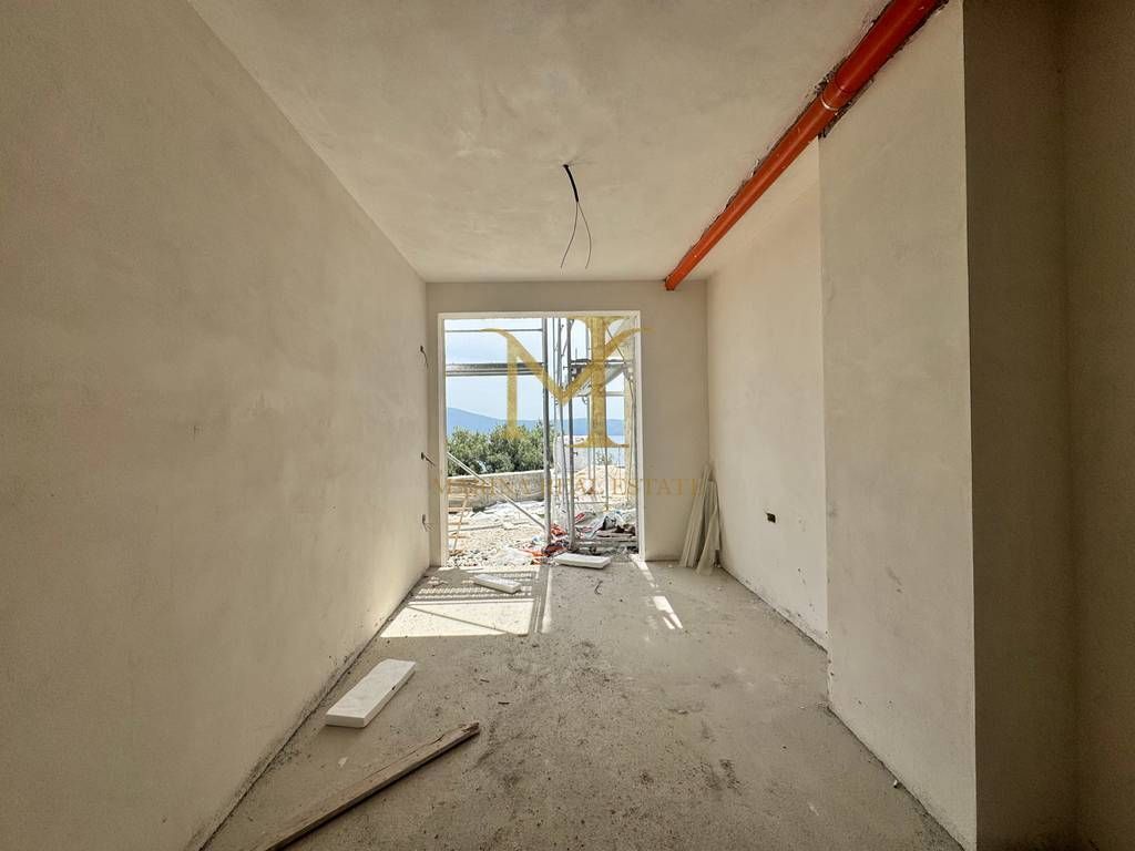 Appartamento 1+1 in vendita con piscina e vista mare. Nuovo edificio 2026. Vlora, Radhim