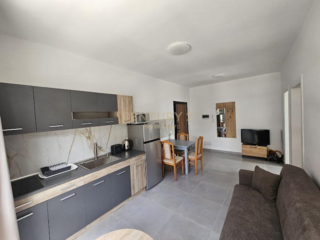 Appartamento in vendita vicino a Liburna Residence.