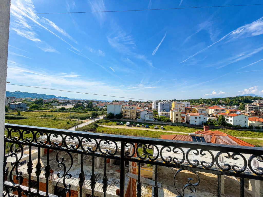Monolocale 51,33 m² in vendita a Porta Tirana e Re