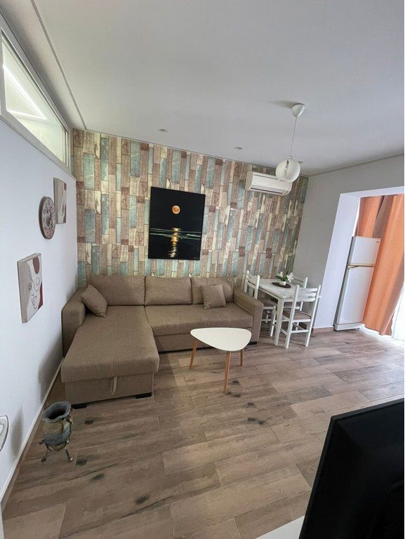 In vendita, Appartamento 1+1, Mine Peza, Tirane.