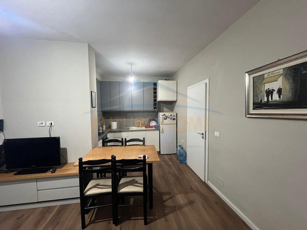 In vendita, Appartamento 1+1, Palazzi Çabej, Misto Mame