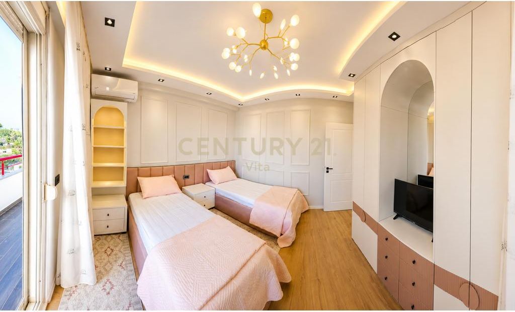 JEPET ME QERA APARTAMENT LUKSOZ ME PAMJE NGA DETI  PARKIM I DEDIKUAR NE VOLLGA, DURRES!!!
