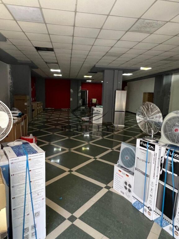 Business Premises for Rent near the Train Station