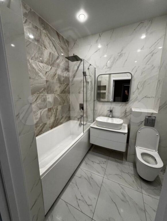 Komuane parisit, jepet me qera apartament 2+1+2 modern !