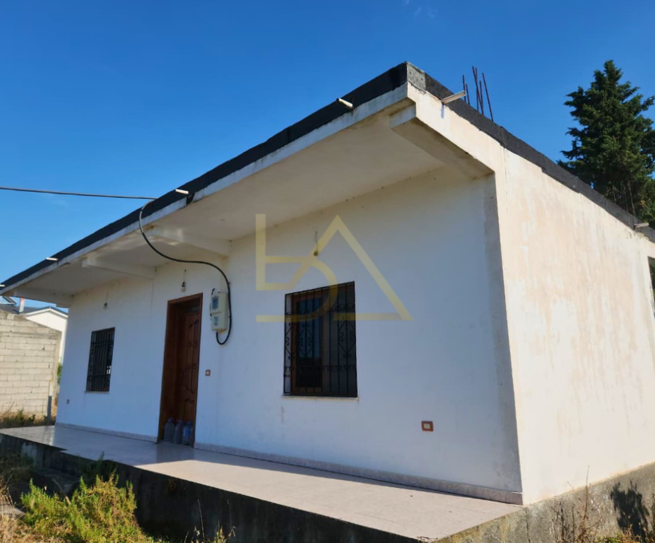 Vendesi Casa Privata + Terreno – Hamallaj, vicino a Vala Mar Residence