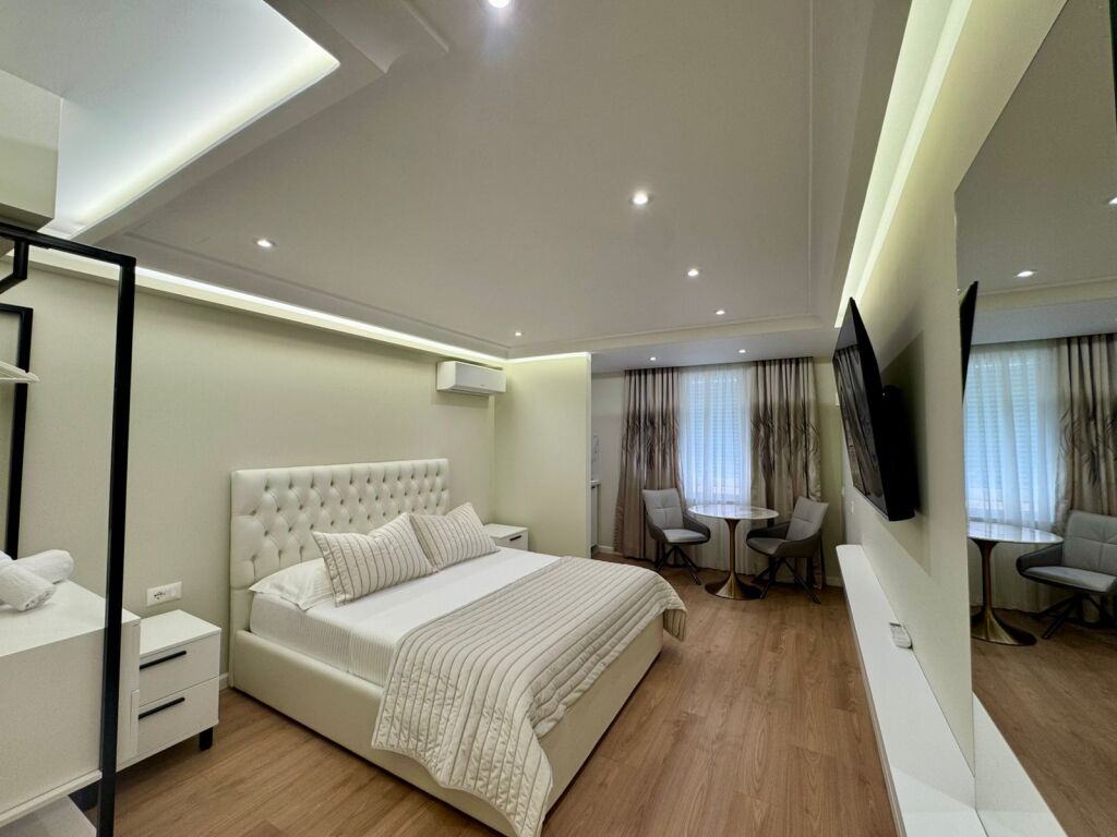 Selit vende in vendita 1+1 super arredamento