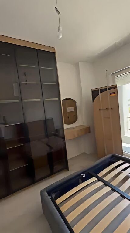 Shitet super apartament ne Univers City