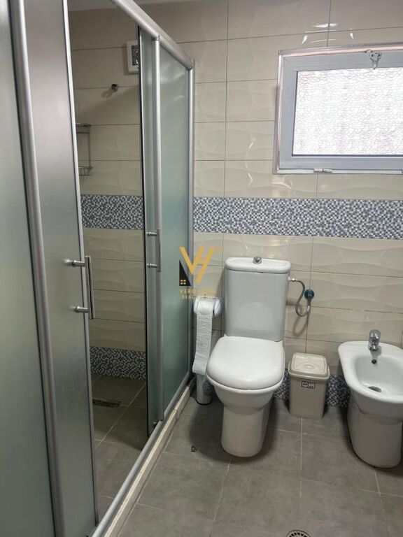 ENTRANCE 1+1 FOR RENT IN VASIL SHANTO 45,000 LEKE