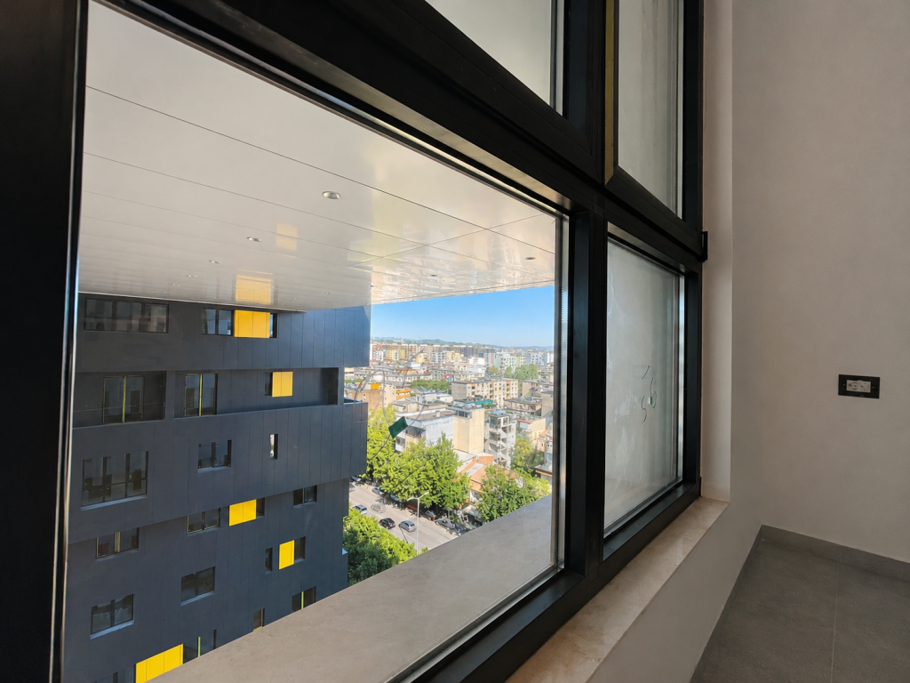 Appartamento 3+1 in vendita, 140 m² a Square 21, Tirana