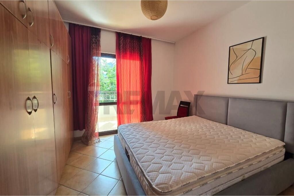 APPARTAMENTO 1+1 ALLA COMUNE DI PARIGI!