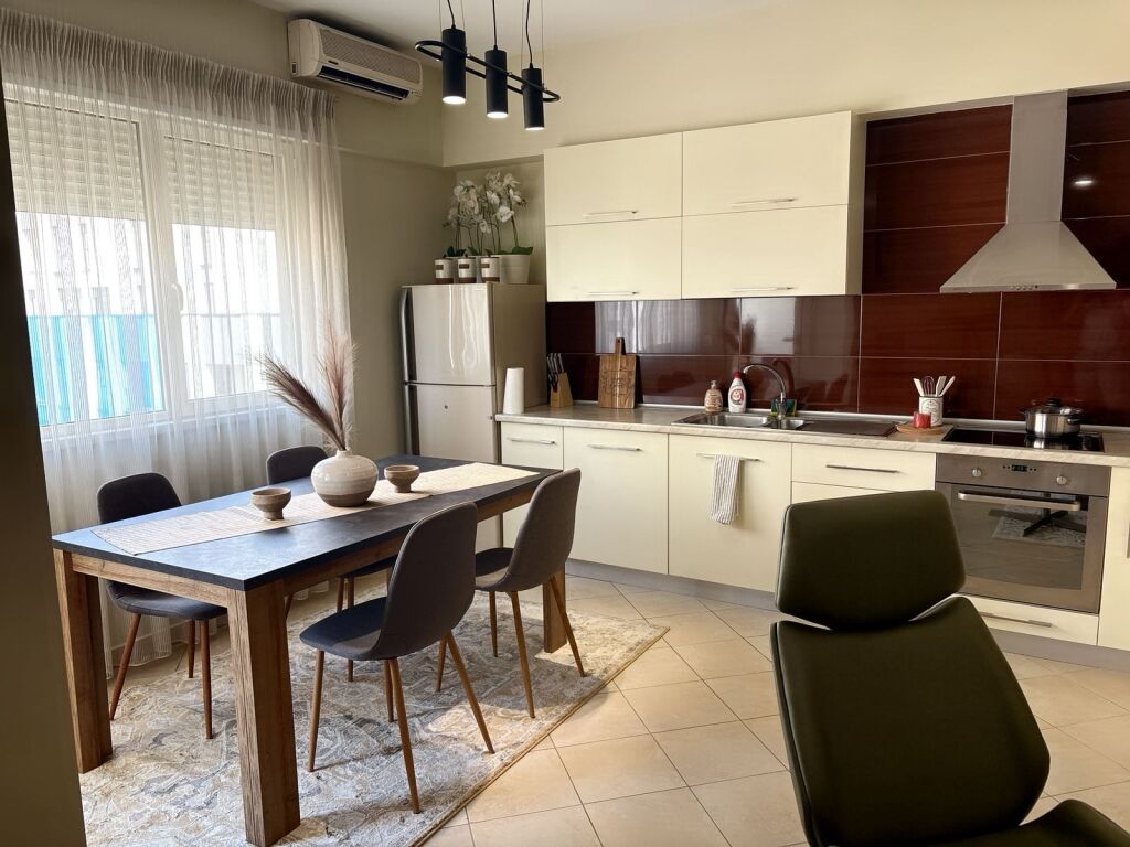 🏡 Apartment 1+1 for Rent – Komuna e Parisit, near Kristal Center