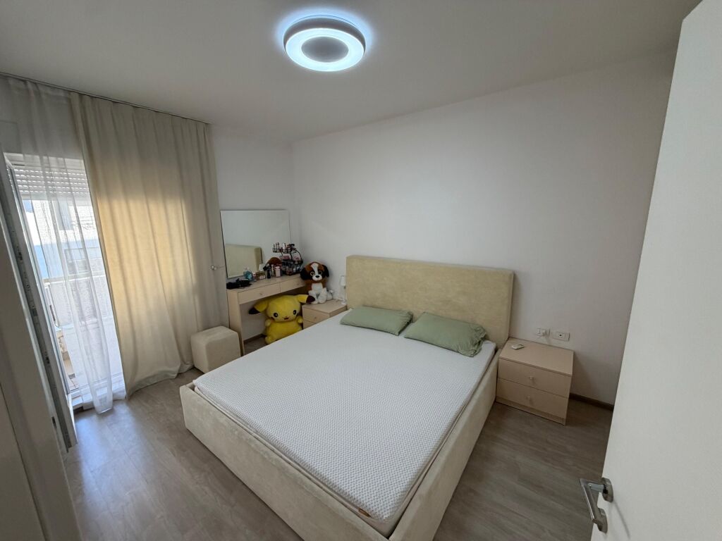 Jepet me qira apartamet 1+1 tek 21 Dhjetori