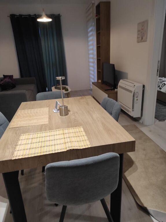 Univers City, Ap 1+1+parking space for rent