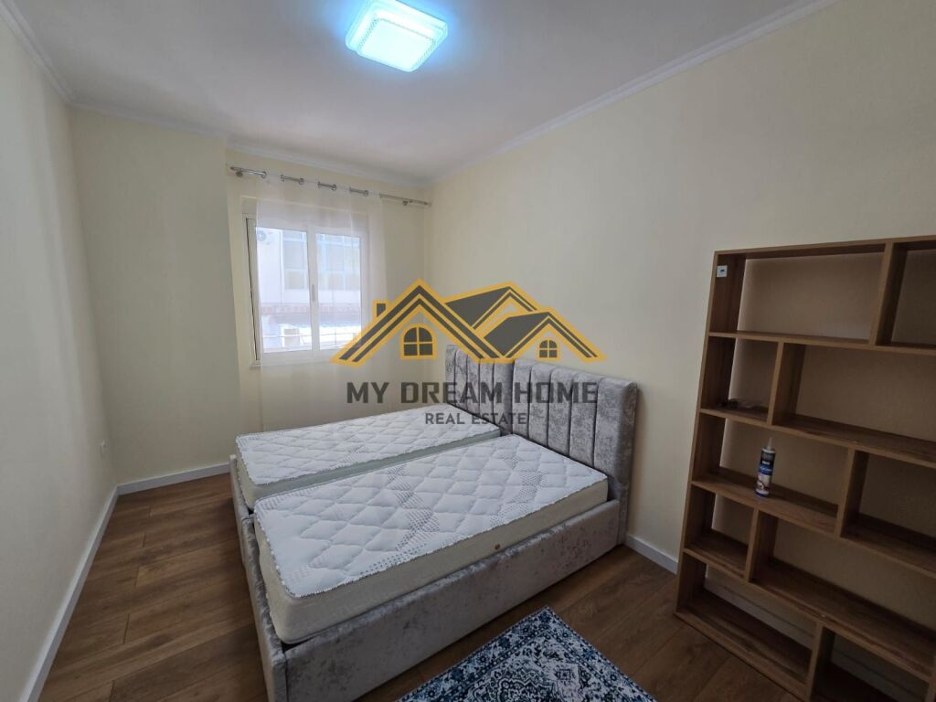 VENDESI APPARTAMENTO 2+1 SPIAGGIA ILIRIA DURRËS