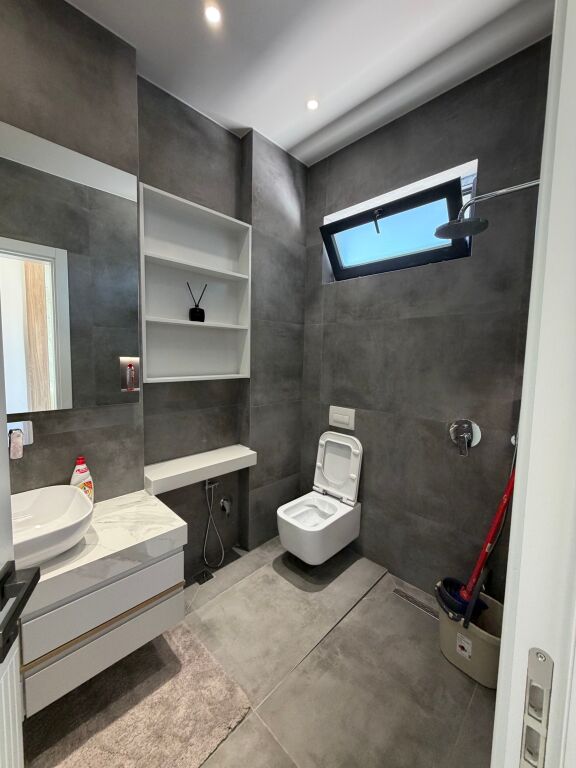 ✨ Shitet Vilë 2-Katëshe me Oborr 📍Rose Residence, Farkë e Vogël