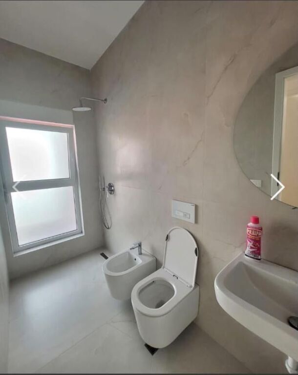 🏡 Jepet me qira apartament 2+1 + Parking 📍 Rezidenca Kadiu, Ali Demi, Tiranë