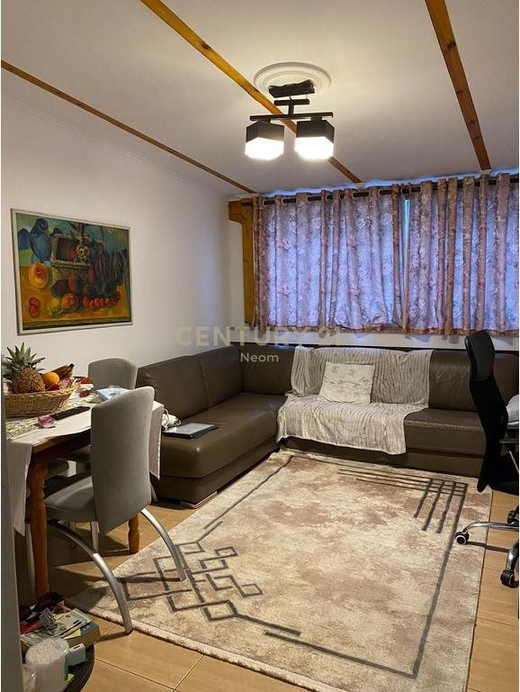 Apartment 4+1 for sale near Delijorgji Complex, on Bajram Curri Boulevard.