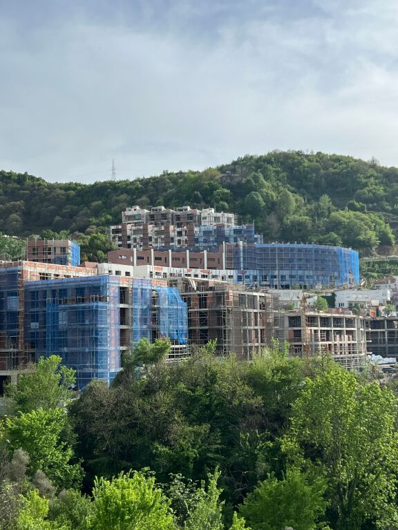 Appartamento 2+1 in vendita a Kodra e Diellit.