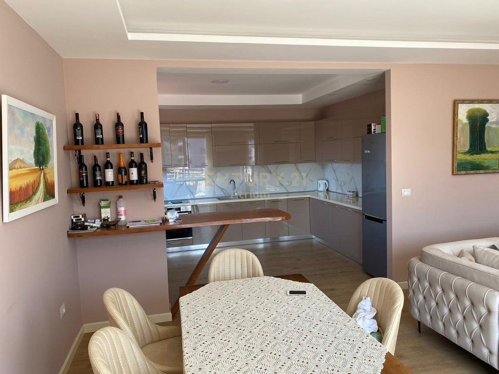 VENDESI DUPLEX A KOMBINAT – SUPER OPPORTUNITÀ DI INVESTIMENTO!