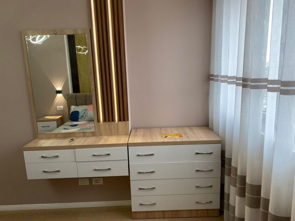Jepet me Qera Apartament 1+1 në Astir