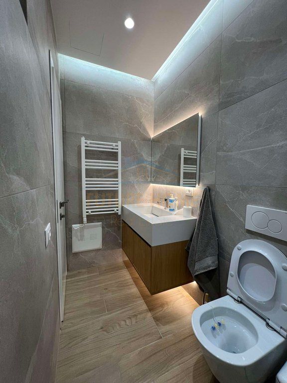 Rent, Apartment 2+1+2+Parking Space, Botanical Garden, Tirana 1,200 €