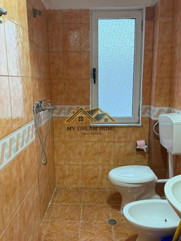 JEPET ME QIRA APARTAMENT 1+1 TEK RRUGA E RE E PORTIT!