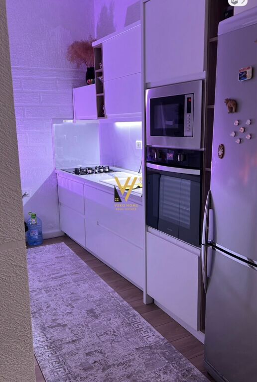 PRIVATE 1-FLOOR HOUSE FOR SALE IN BULEVARDI I RI 465,000 EURO