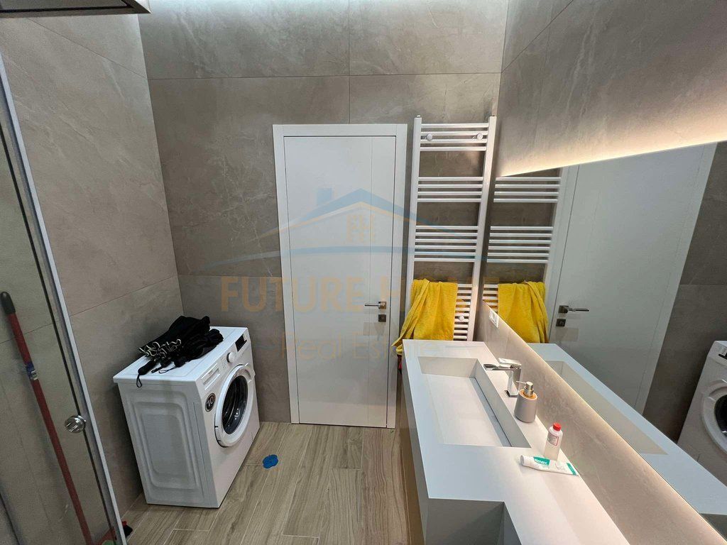 Rent, Apartment 2+1+2+Parking Space, Botanical Garden, Tirana 1,200 €