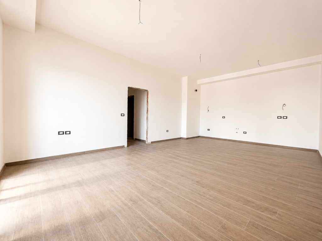 Appartamento 3+1 in vendita, 140 m² a Square 21, Tirana