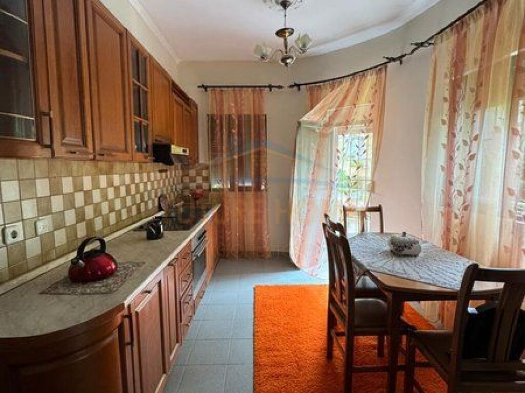 In vendita, Appartamento 3+1, Selite, Tirane