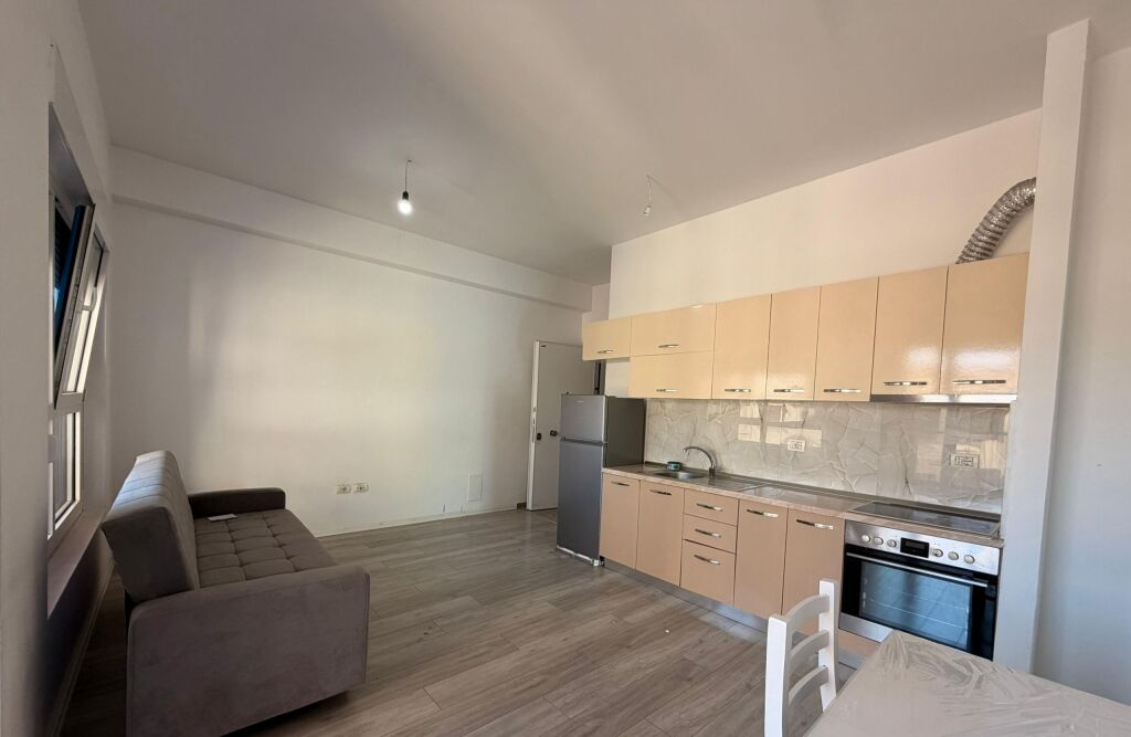 Qera | Apartament 1 + 1 | Ali Demi | 400 €/muaj