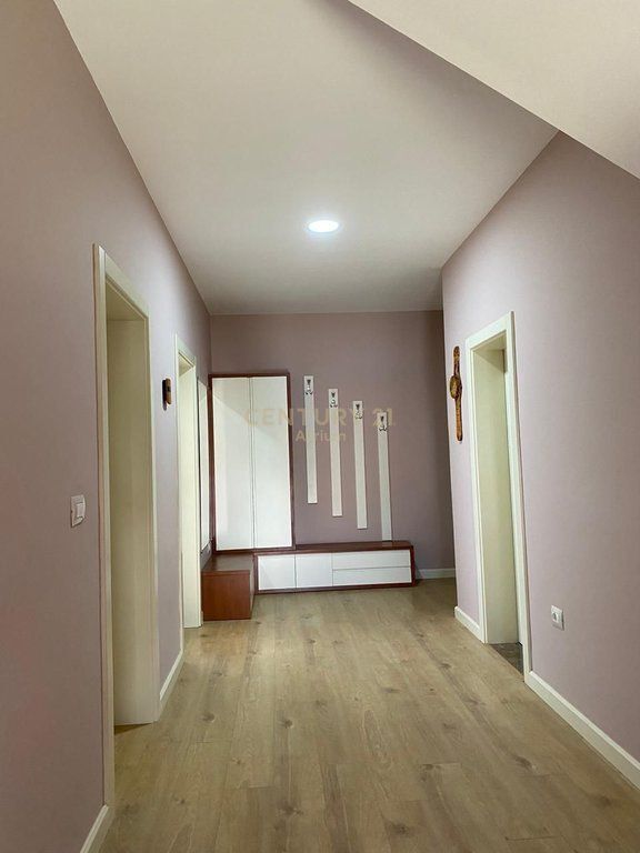 VENDESI DUPLEX A KOMBINAT – SUPER OPPORTUNITÀ DI INVESTIMENTO!